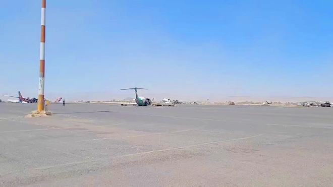 مغامرة مرعبة.. إعادة تشغيل مطار صنعاء بمعايير "حوثية"